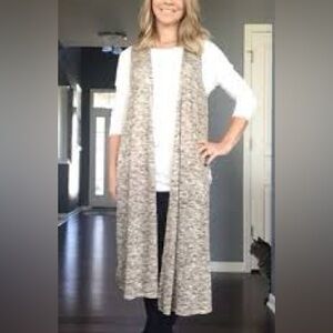 LuLaRoe | Gray Knit Sleeveless Cardigan